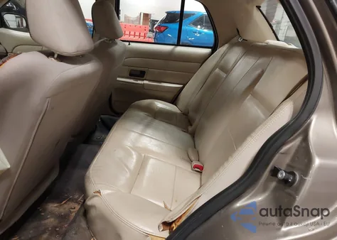 2011 Ford Crown Victoria Police Interceptor from USA, damaged, VIN 2FABP7BV6BX149366